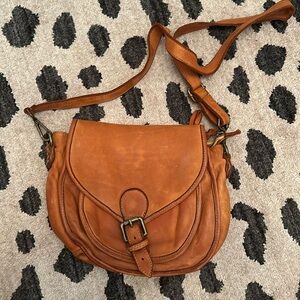 Leather crossbody bag